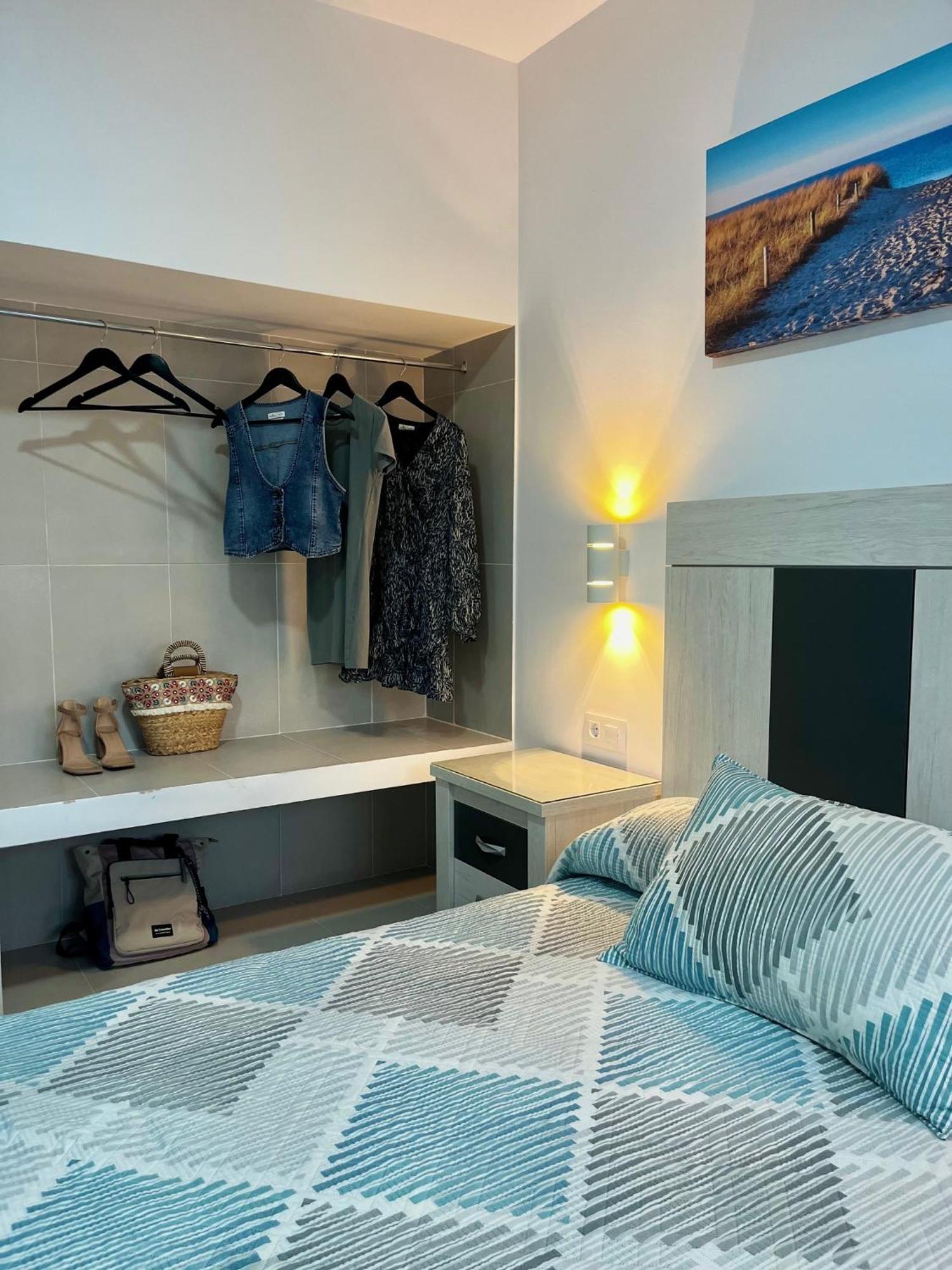 Hostal Los Mellizos Кониль-де-ла-Фронтера Экстерьер фото